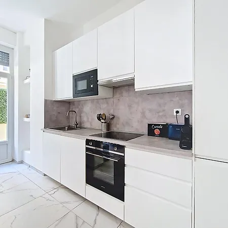 Nestor&jeeves - Oasis - Terrace In The Apartament *